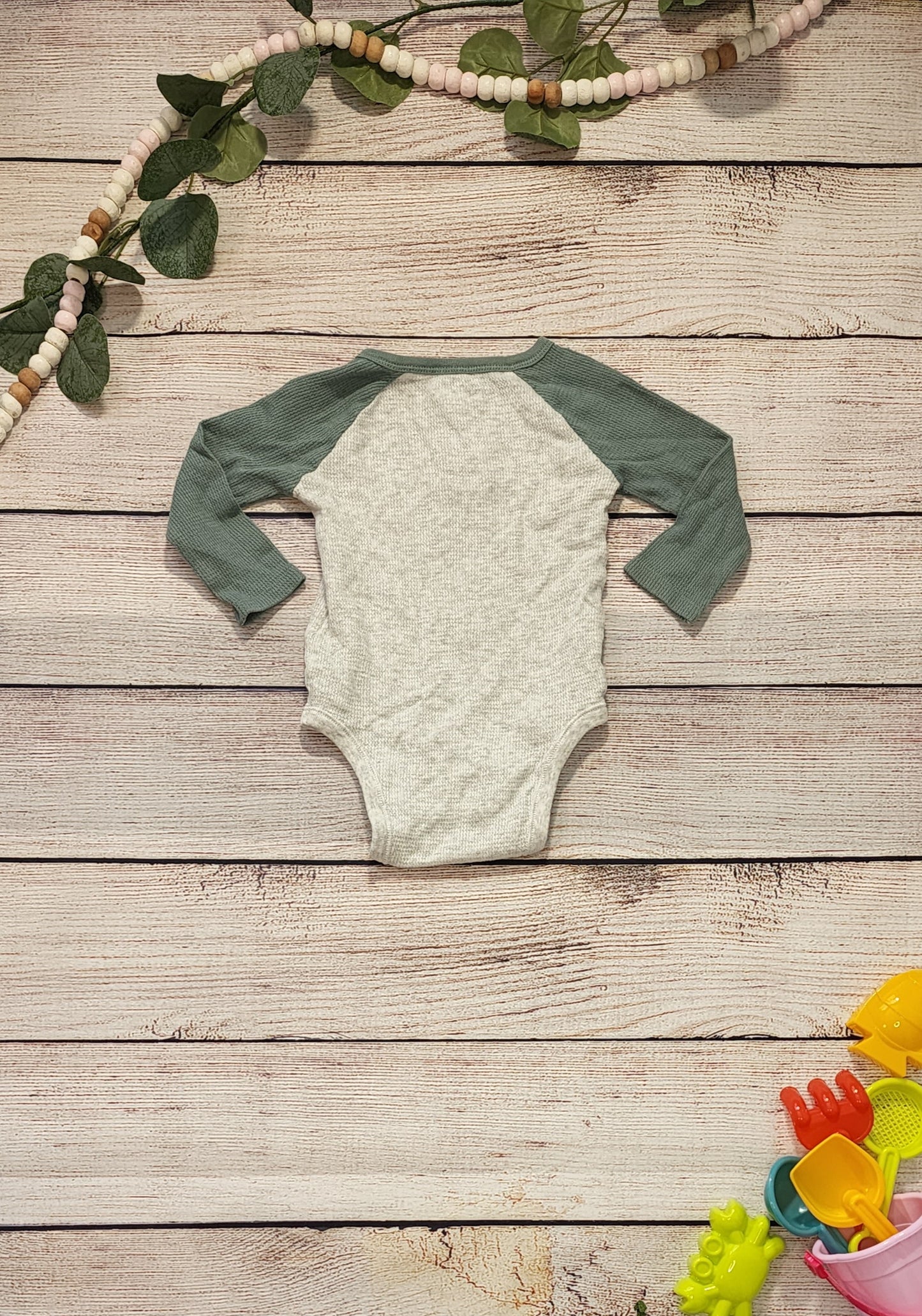 Old Navy Long Sleeve Bodysuit, 6-12 Months